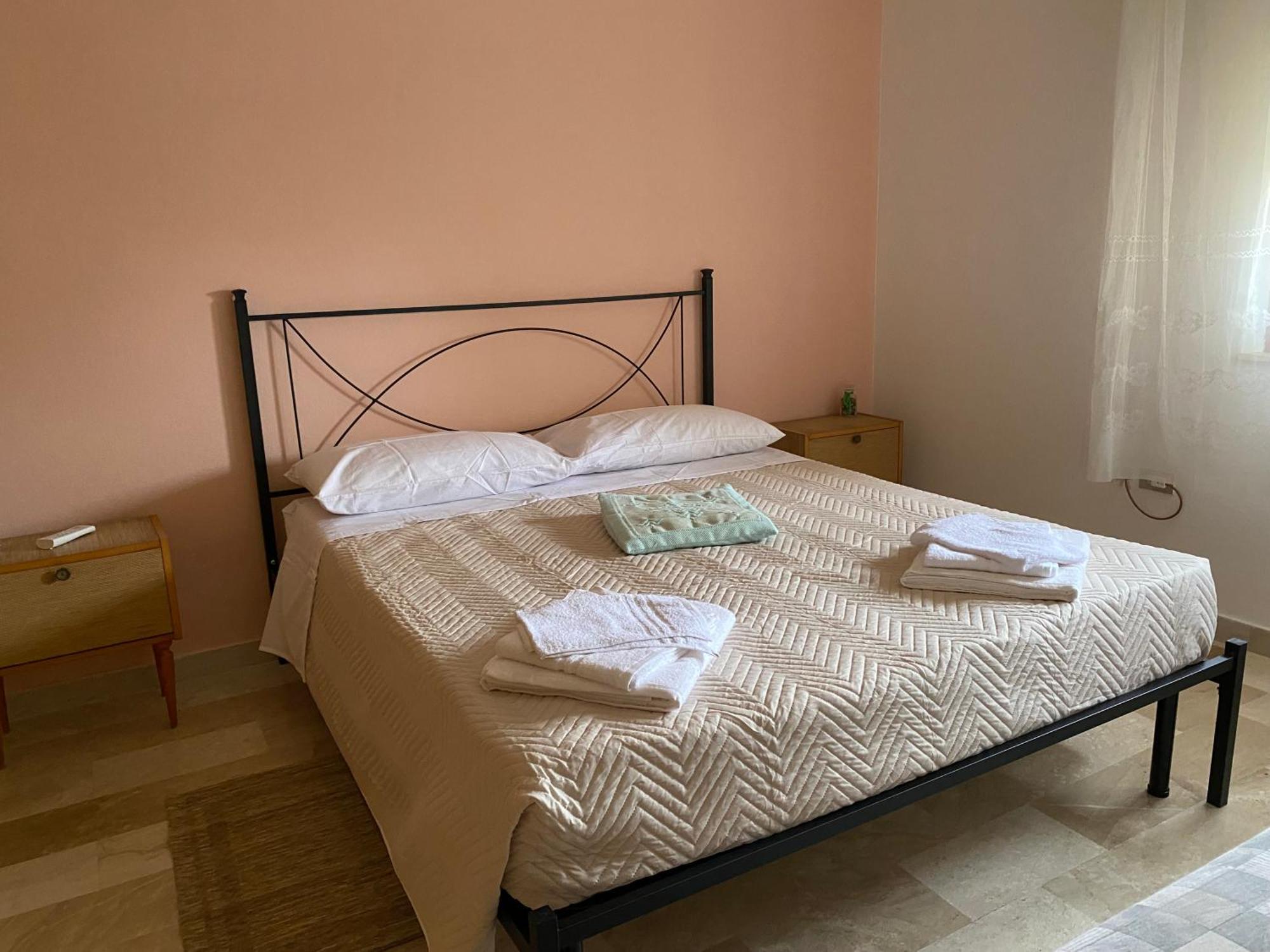 L'Incognita Bed & Breakfast San Nicolo d'Arcidano Eksteriør bilde